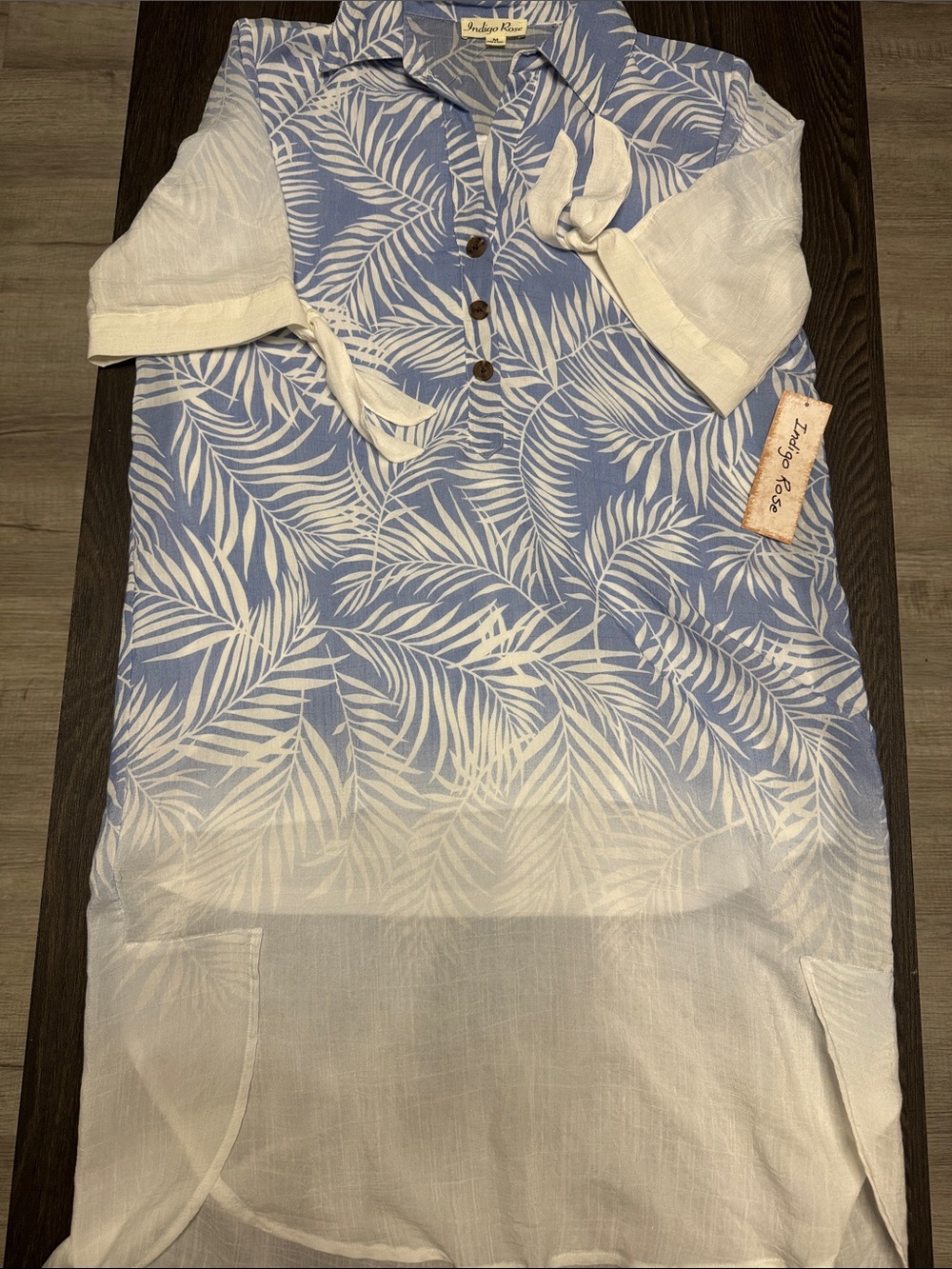 Indigo Rose Blue & White Leaf-Print Short Sleeve Dress